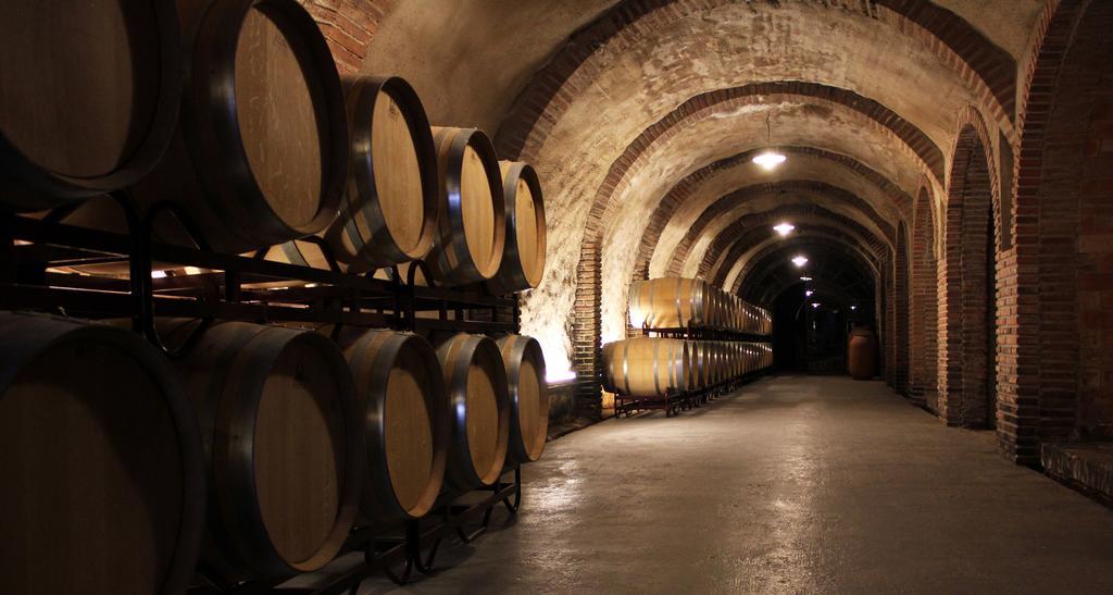 Vinicola Real-200 Monges