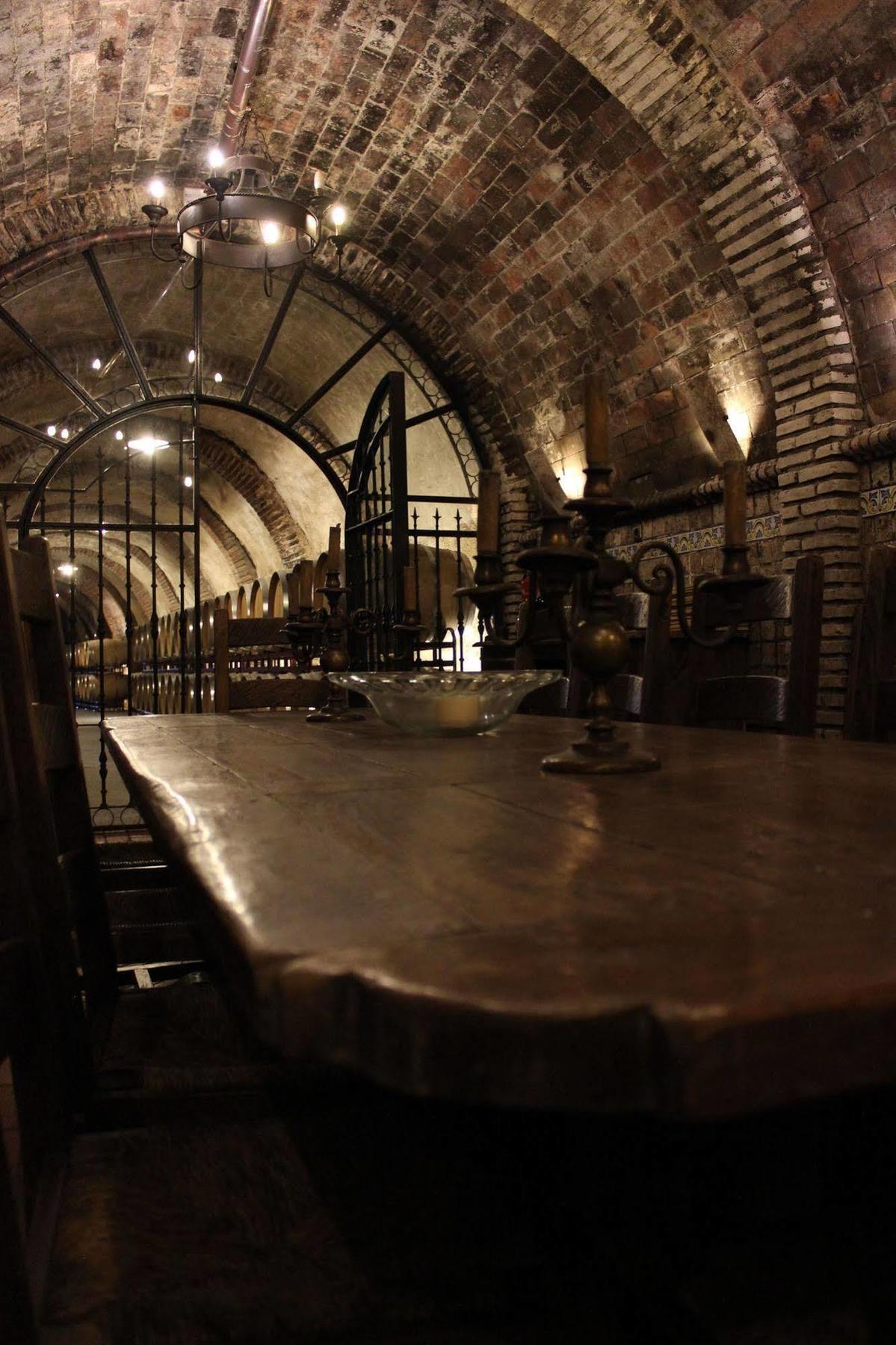 Vinicola Real-200 Monges Hotel 2*
